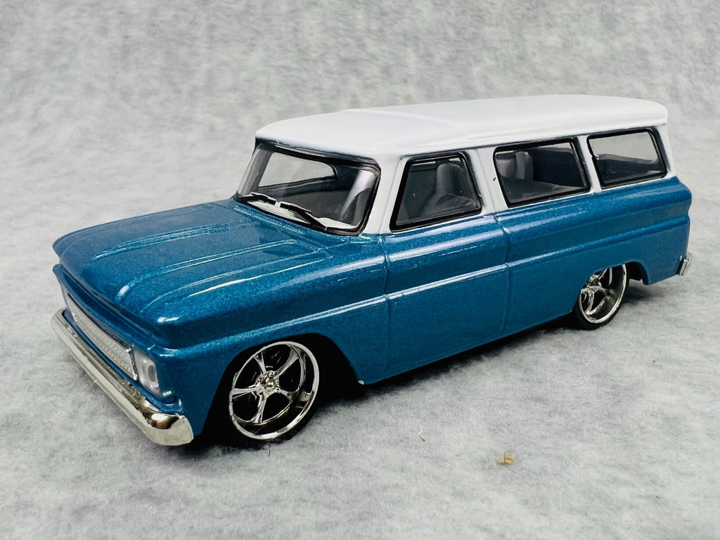 🇺🇸🇺🇸Greenlight 1966 Chevy Suburban Blue 1/43rd Scale 🇺🇸🇺🇸