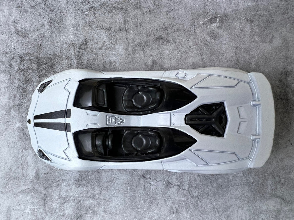 🇮🇹🇮🇹🇮🇹🇮🇹HOT WHEELS 2013 Lamborghini Aventador J White🇮🇹🇮🇹🇮🇹🇮🇹