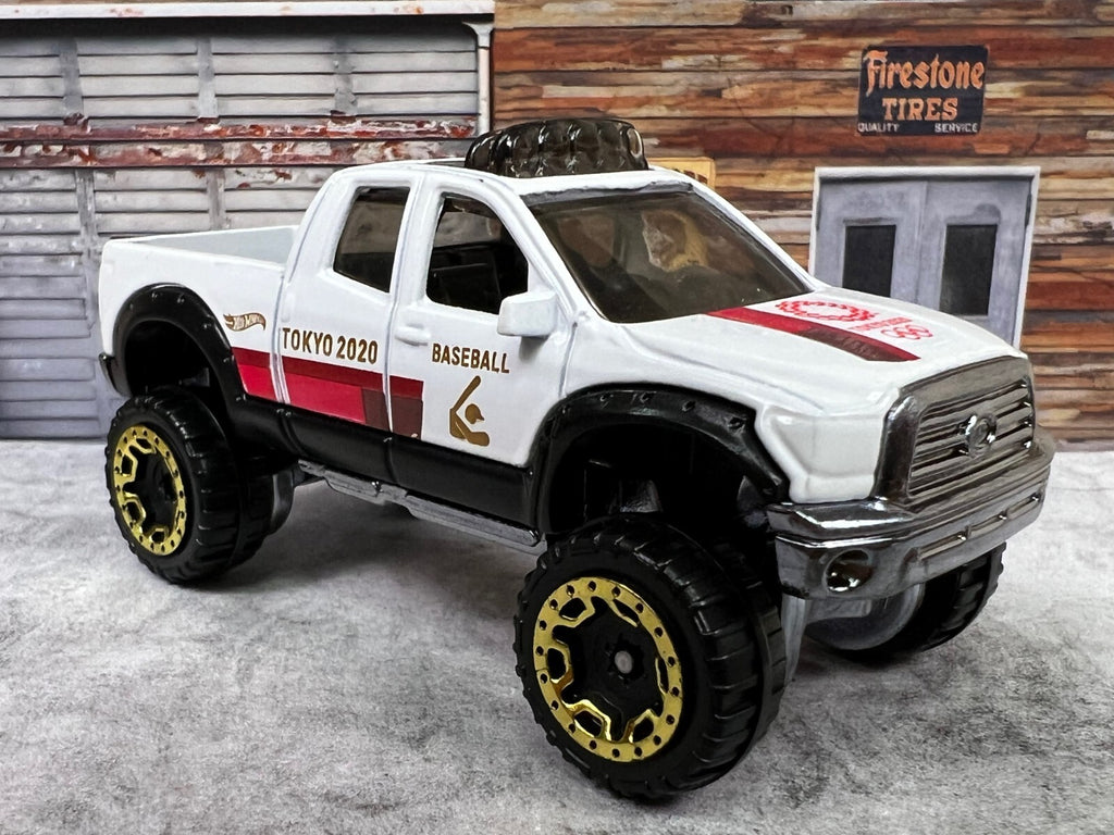 🔥Hot Wheels 2010 Toyota Tundra White Tokyo 2020 Olympic Games Baseball C 16🔥
