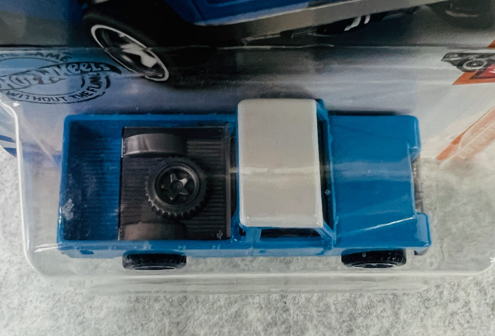 🔥🔥🔥Hot Wheels Hot Trucks Blue Land Rover Series III Pickup Truck H24🔥🔥🔥