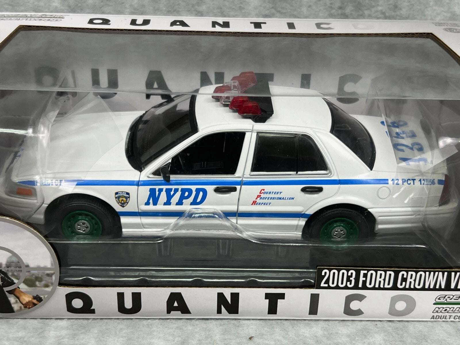 🚔🚔 GreenLight NYPD Police  2011 Ford Crown Victoria Quantico CHASE 1/24🚔🚔