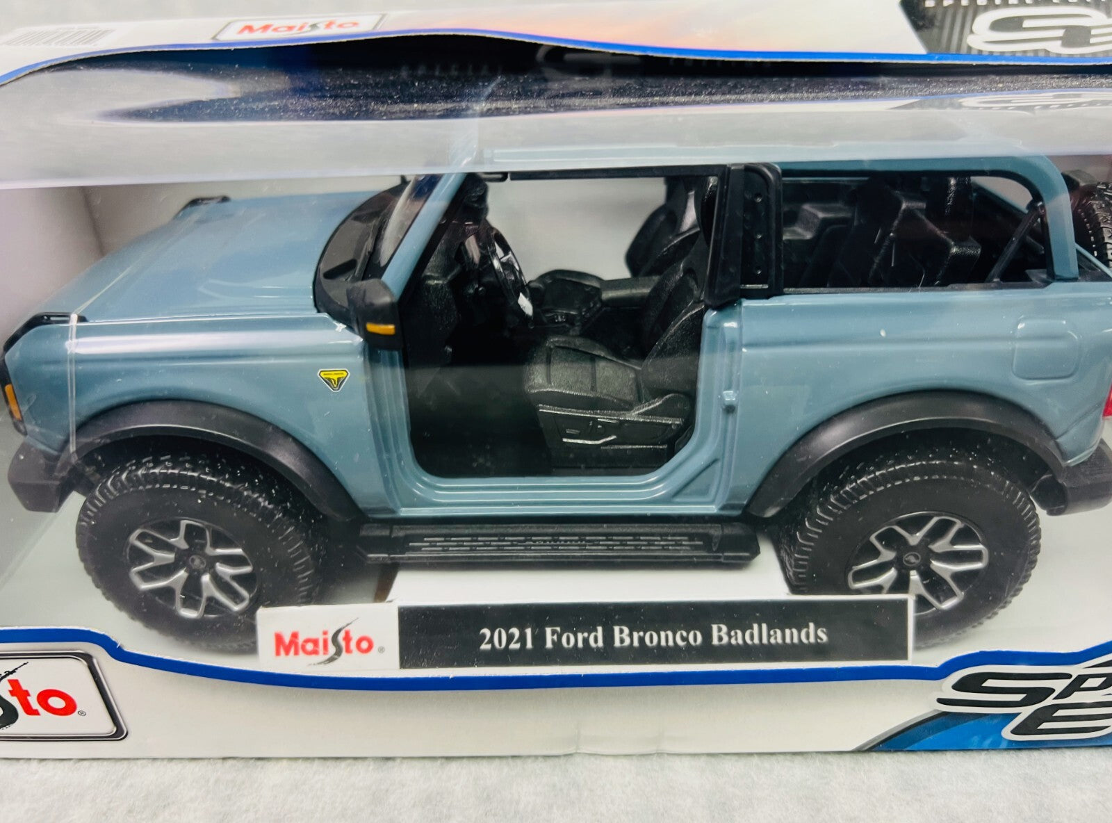 🇺🇸Maisto 1:18 2021Ford Bronco Badlands Blue Diecast  Special Edition🇺🇸