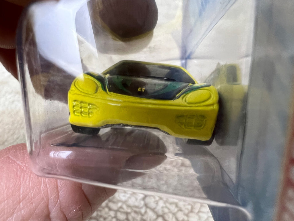 🇮🇹🇮🇹2004 HOT WHEELS YELLOW FERRARI 360 MODENA FERRARI HEAT 1/5 #128 HW06🇮🇹
