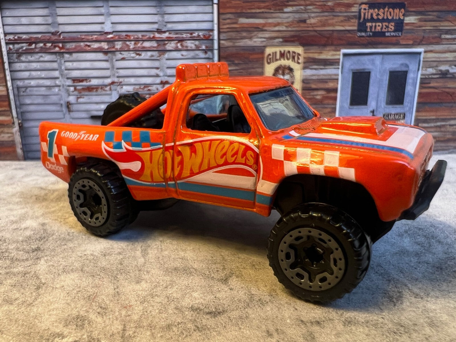🔥🔥🔥🔥🔥Hot Wheels  '87 Dodge D100 Orange C4🔥🔥🔥🔥🔥