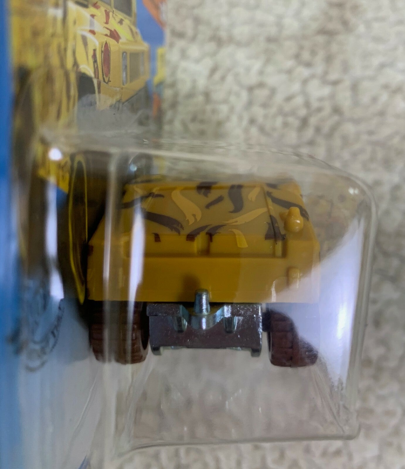 ******Hot Wheels Humvee HW Art Cars Series 5/10 SHORT CARD 1/64 Scale  HW06*****