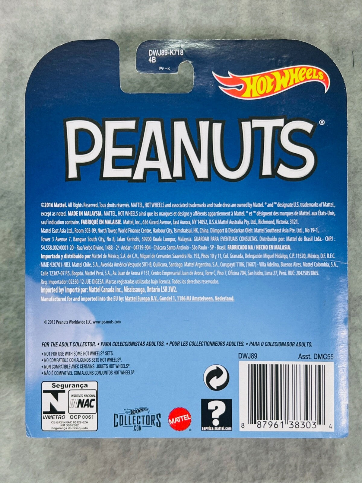 🔥🔥🔥Hot Wheels 2017 PEANUTS Snoopy Retro Entertainment H26🔥🔥🔥