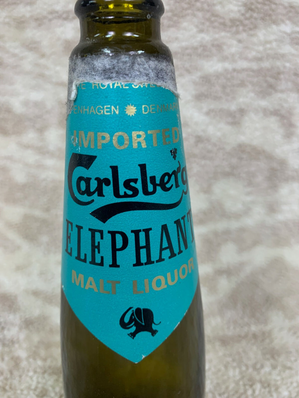 🥃🥃Vintage Carlsberg Elephant Malt Liquor Beer Bottle Made In Denmark BB02🥃🥃