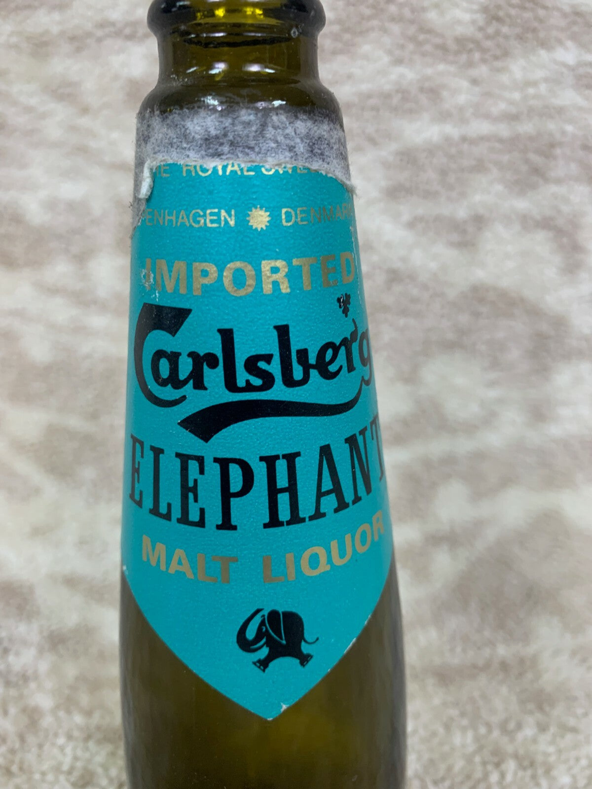 🥃🥃Vintage Carlsberg Elephant Malt Liquor Beer Bottle Made In Denmark BB02🥃🥃