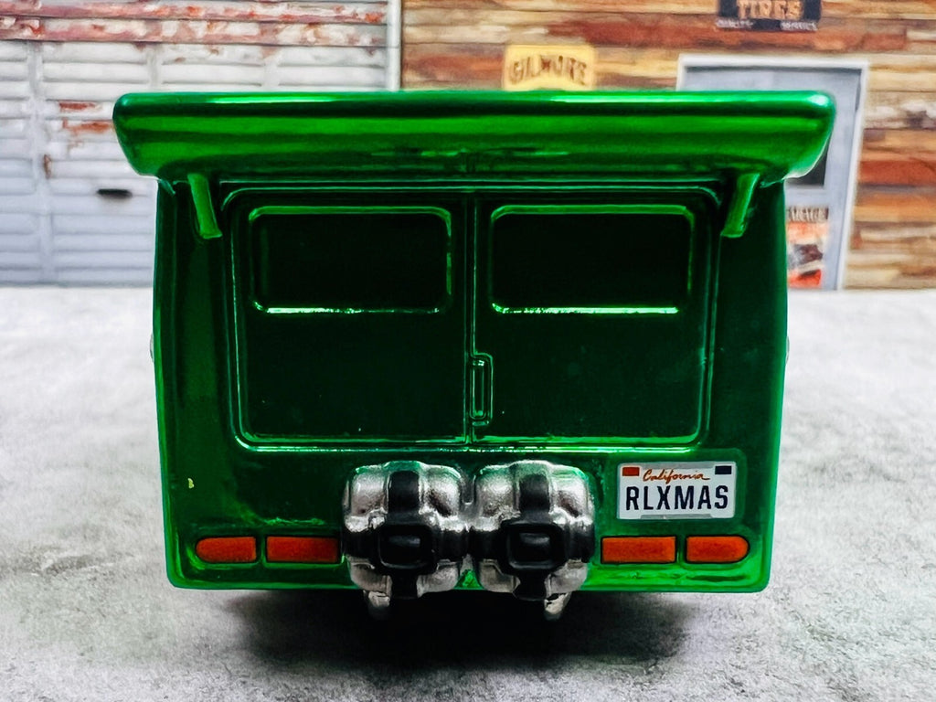 🎄🎄🎄Hot wheels 2013 Holiday Car Club Exclusive Drag Dairy Green C13🎄🎄🎄