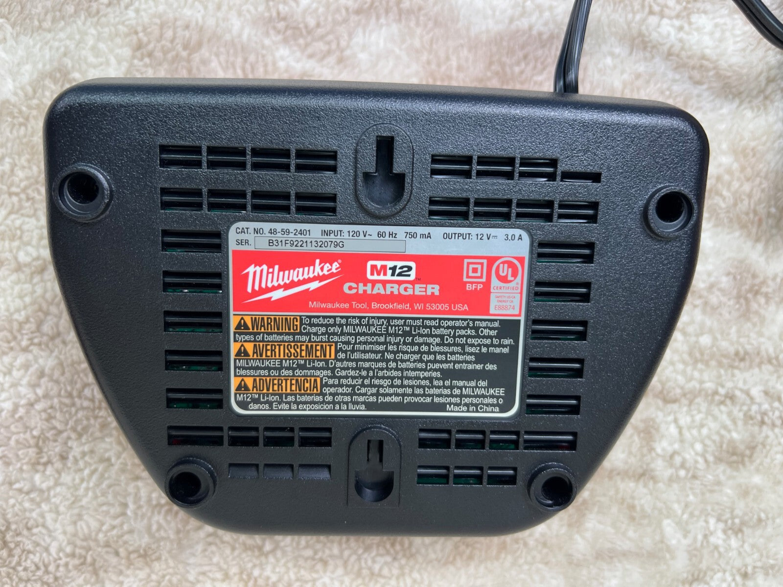 ⚡️⚡️Milwaukee M12 Battery Charger Lithium Ion 12 Volt 48-59-2401 Genuine OEM ⚡⚡️