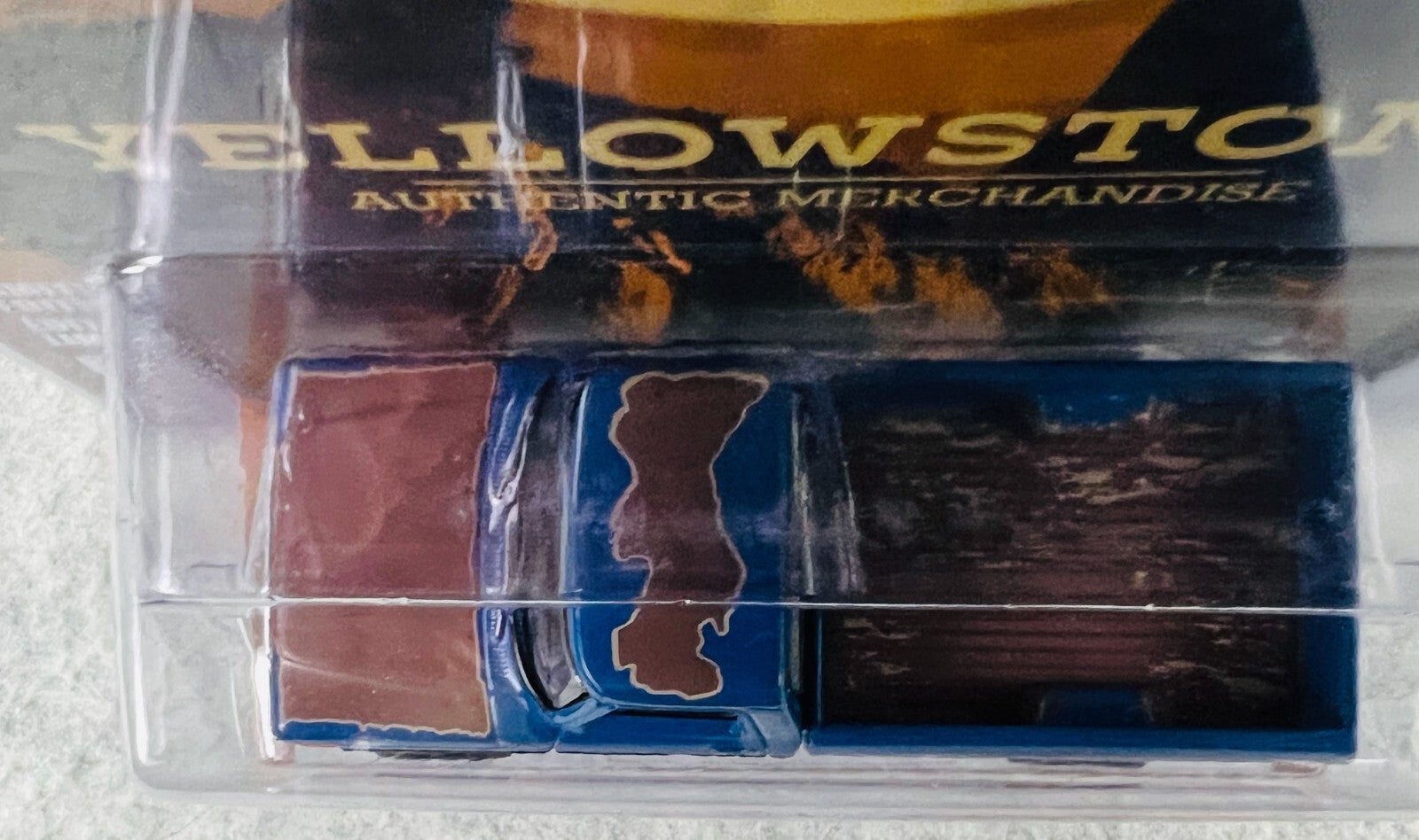 🔥🔥🔥Greenlight Yellowstone Hollywood 1978 Ford F-250 BLUE RIMS CHASE H33🔥🔥🔥