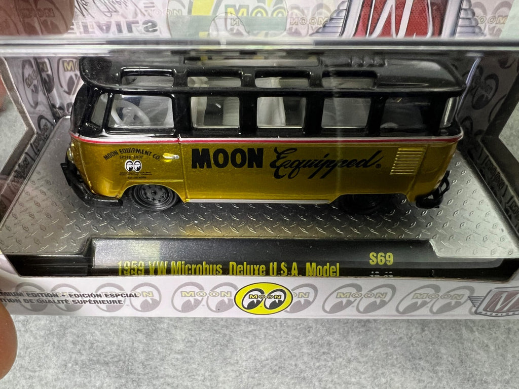 🔥M2 Machines Mooneyes Hobby Liquid Gold 1959 VW Mircrobus Deluxe USA S69 H14🔥