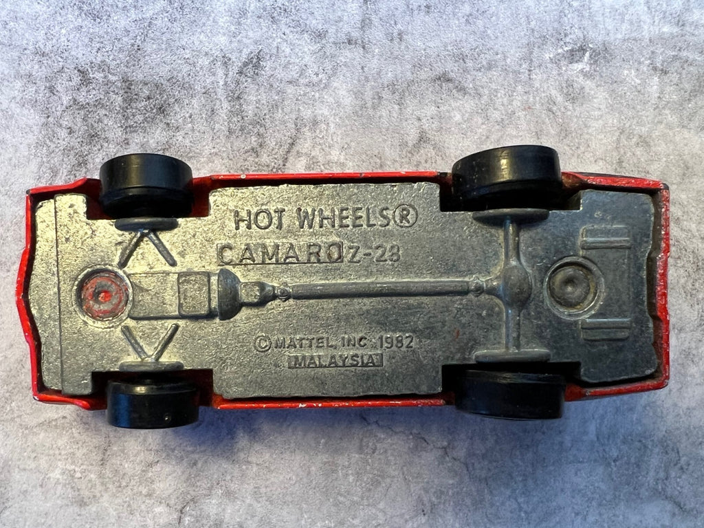 🇺🇸🇺🇸 Hot Wheels Camaro Z-28 Red The Hot Ones Gold Hubs C5🇺🇸🇺🇸