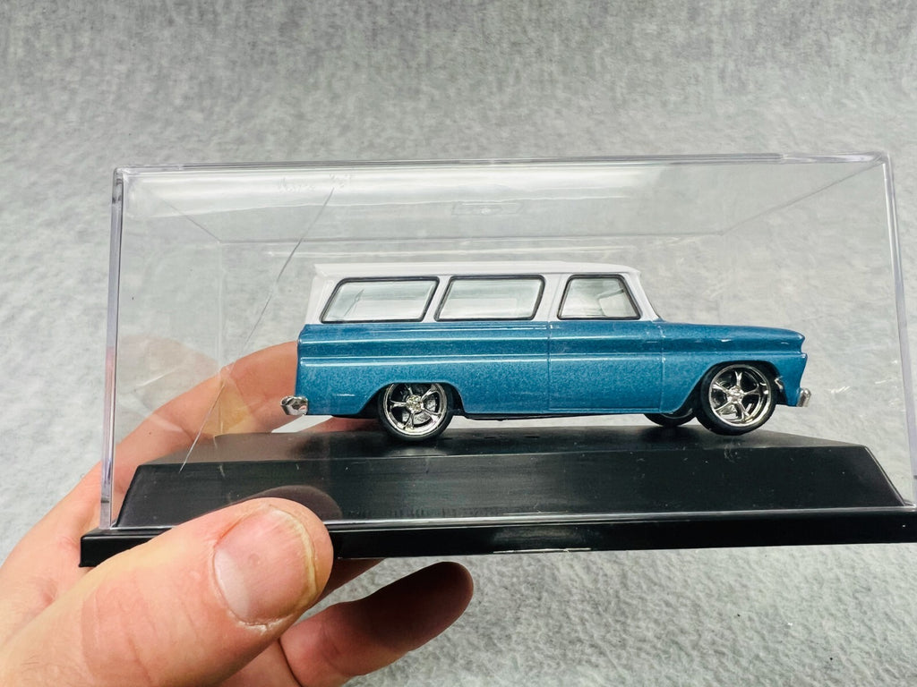 🇺🇸🇺🇸Greenlight 1966 Chevy Suburban Blue 1/43rd Scale 🇺🇸🇺🇸