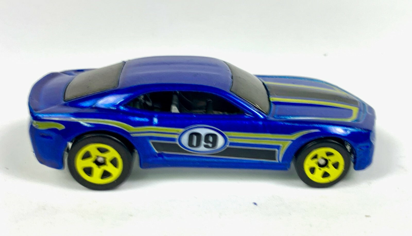 Hot Wheels 2009 Mystery Cars Chevy Camaro #9 Concept Limited Edition 1/64 Scale