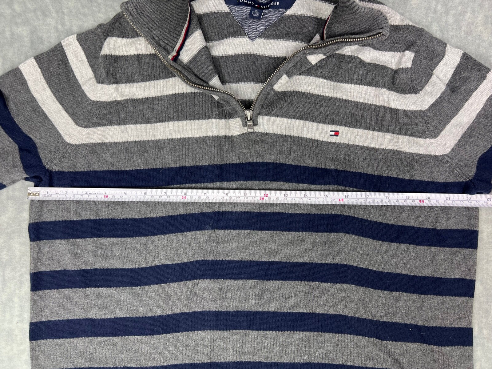🔥🔥🔥Tommy Hilfiger  Mens X-Large Striped  1/4 ZIP Long Sleeve Sweater🔥🔥🔥