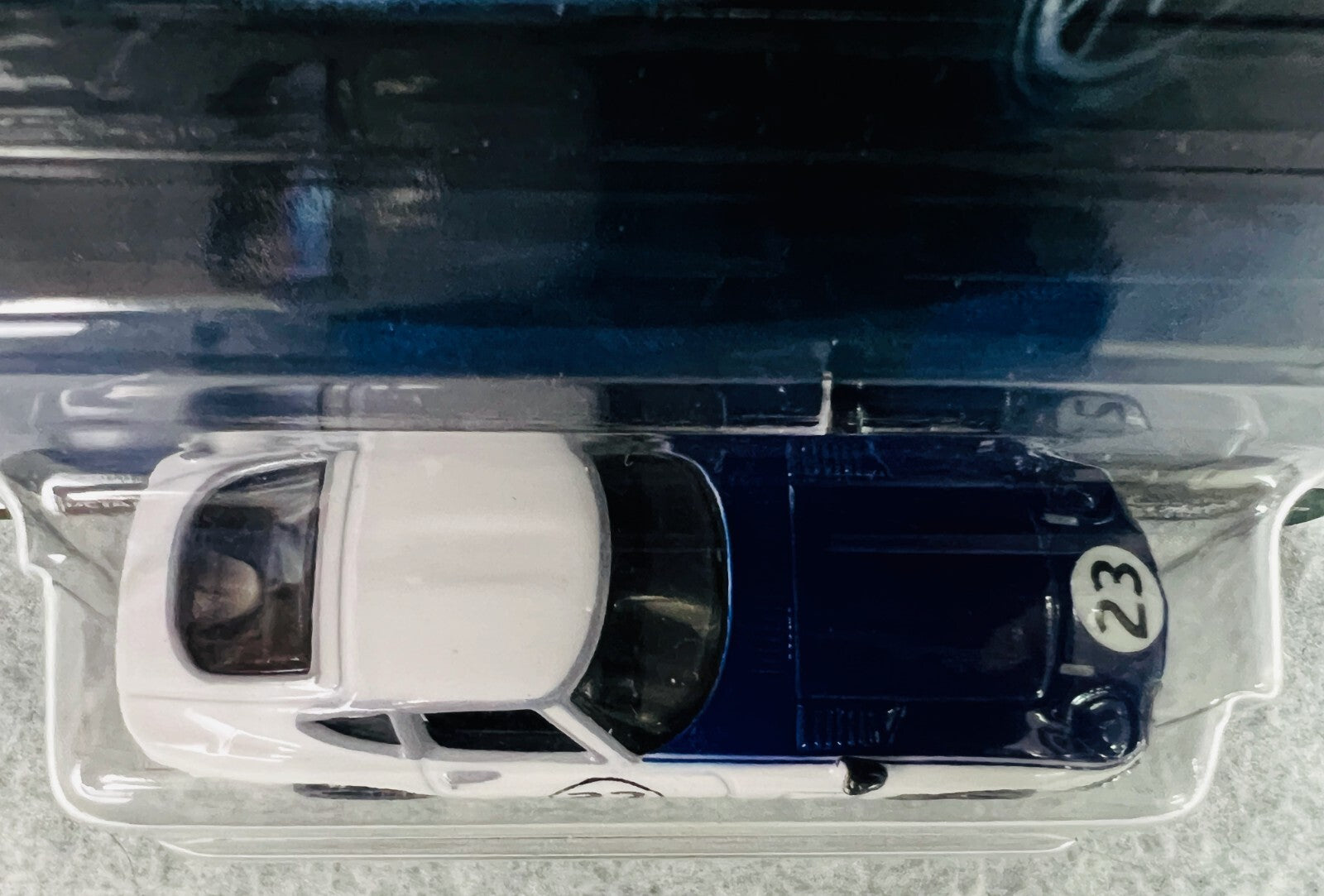 🎌🎌Hot Wheels Premium Car Culture Toyota 2000 GT  Real Riders Tires H32🎌🎌