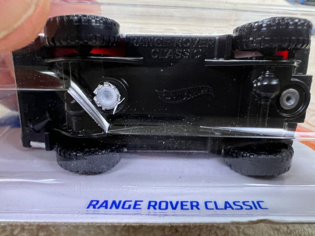 🔥🔥🔥Hotwheels Range Rover Classic Blue & White HW Hot Trucks HW18🔥🔥🔥
