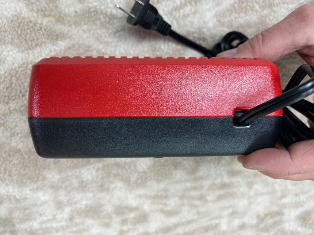 ⚡️⚡️Milwaukee M12 Battery Charger Lithium Ion 12 Volt 48-59-2401 Genuine OEM ⚡⚡️