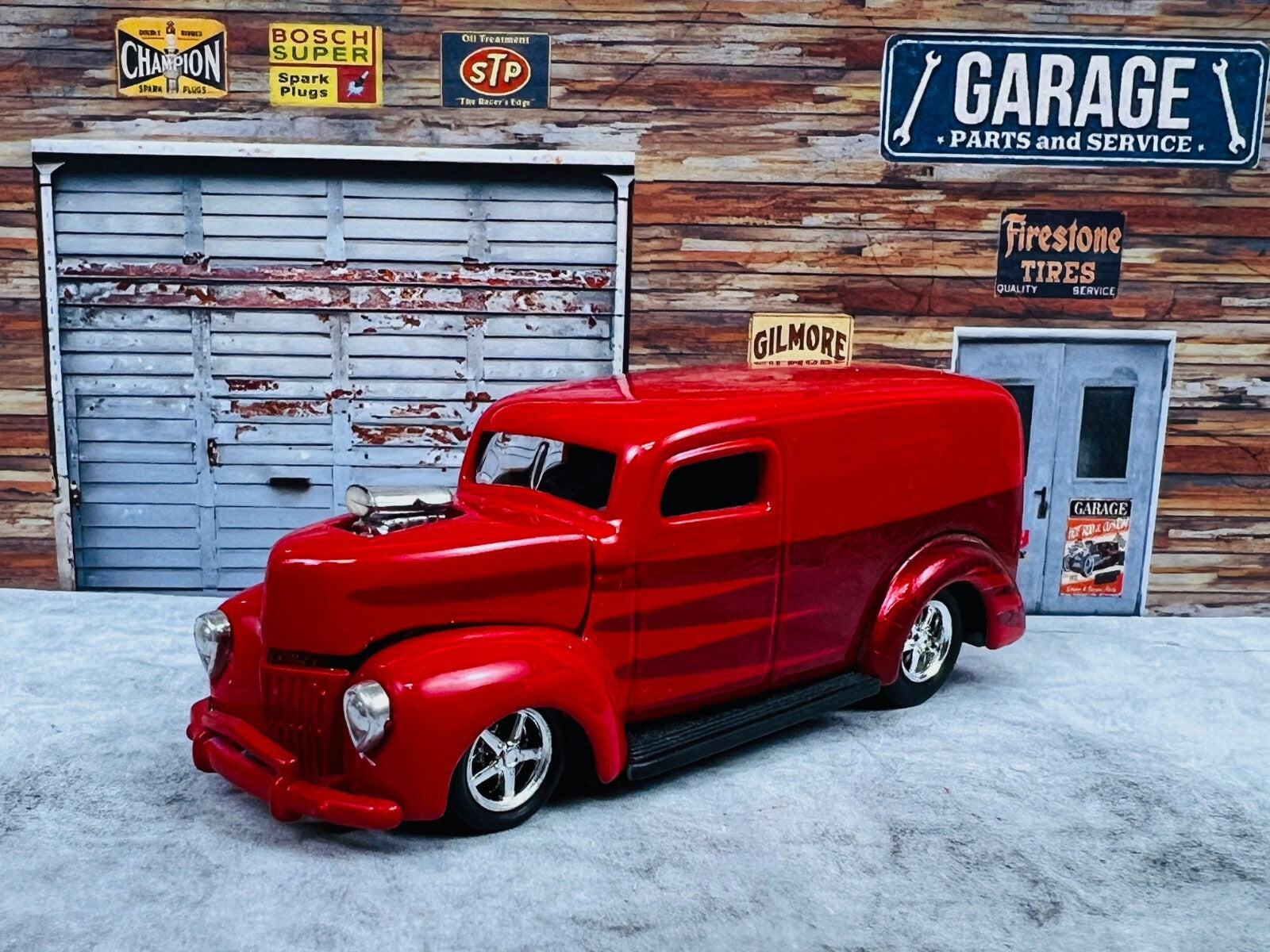 🔥🔥🔥RACING CHAMPIONS  1940 CUSTOM DELIVERY 1:57 HOT ROD MAGAZINE C16🔥🔥🔥