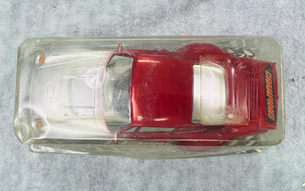 🔥🔥🔥🔥Fast Track Friction Power Car Porse Red and Grey 8"🔥🔥🔥🔥