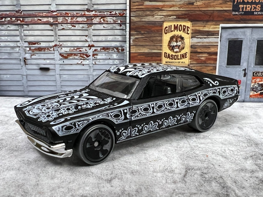 🔥🔥🔥Hot Wheels '71 Maverick Grabber  Halloween Day of The Dead C17🔥🔥🔥