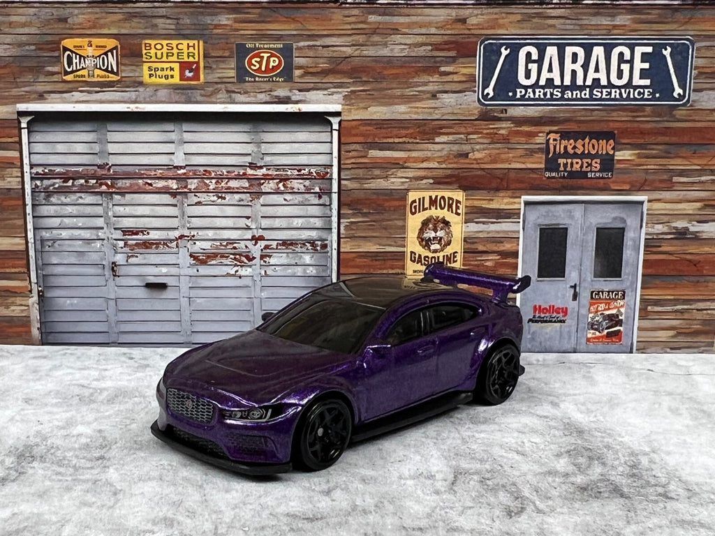 🔥🔥🔥🔥 Hot Wheels Motor Show Jaguar XE SV Project 8 Purple 🔥🔥🔥🔥