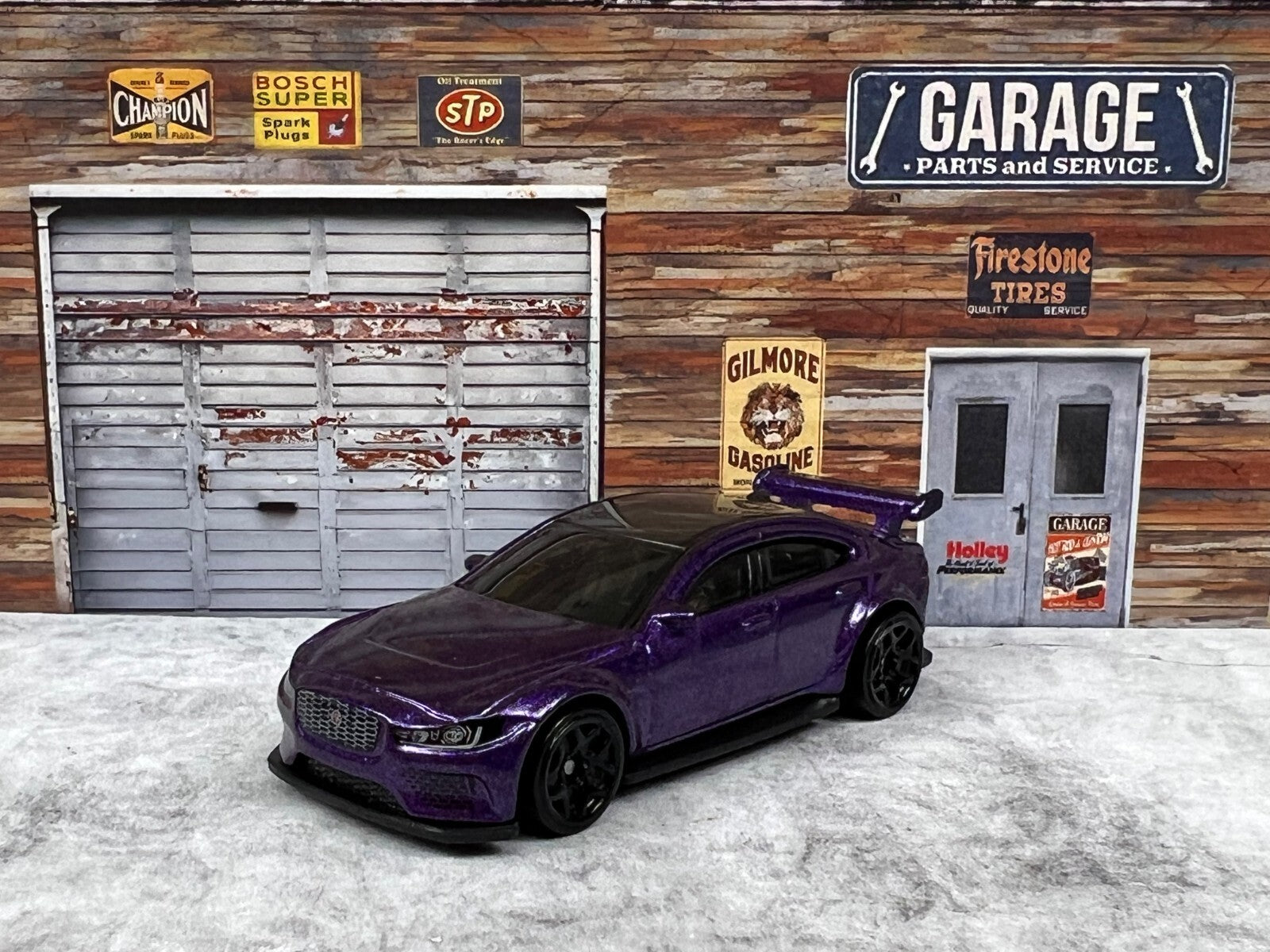 🔥🔥🔥🔥 Hot Wheels Motor Show Jaguar XE SV Project 8 Purple 🔥🔥🔥🔥