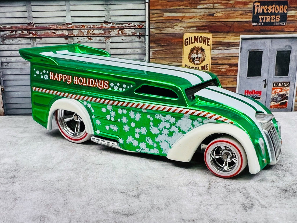🎄🎄🎄Hot wheels 2013 Holiday Car Club Exclusive Drag Dairy Green C13🎄🎄🎄