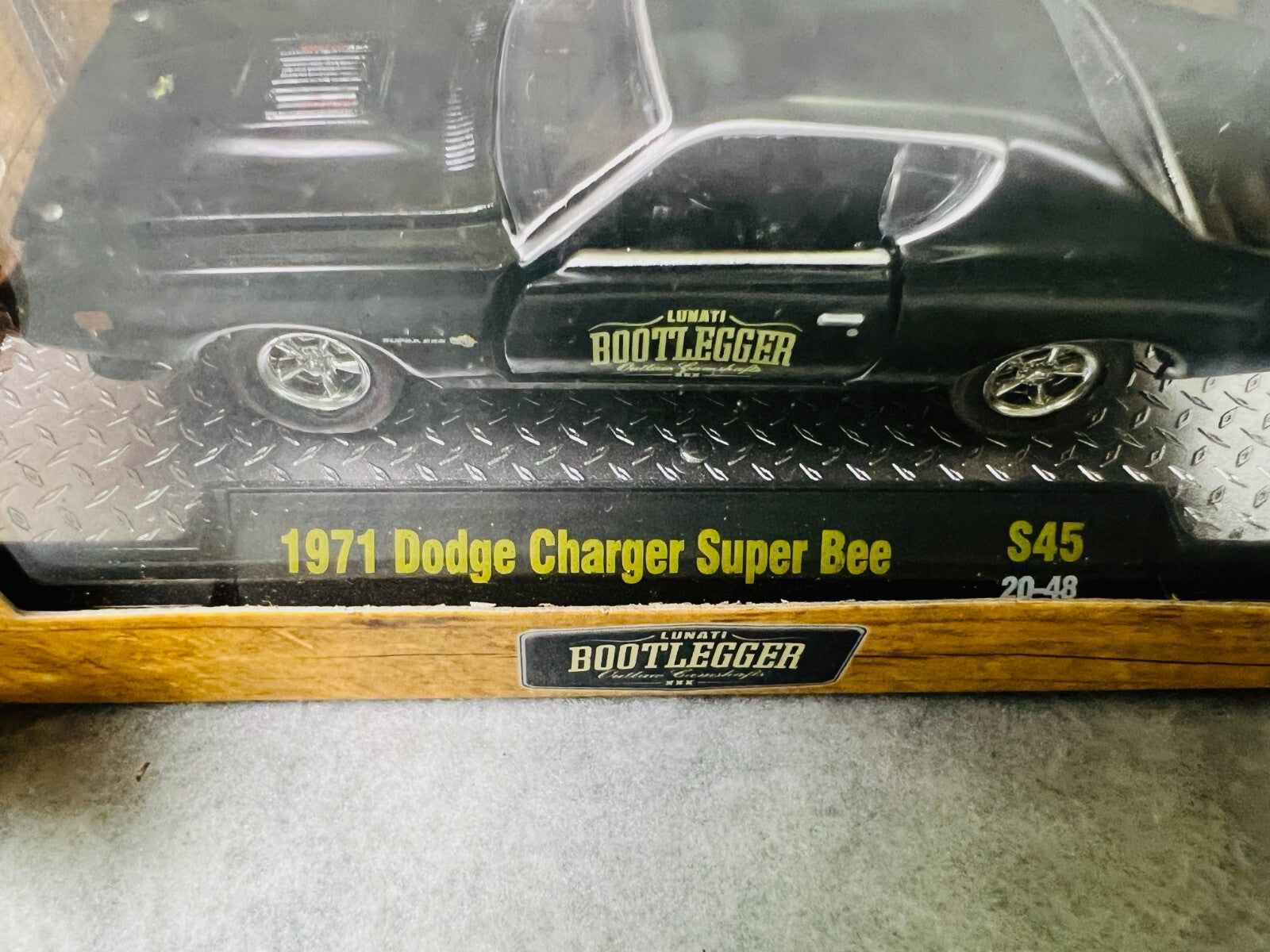 🔥🔥🔥M2 MACHINES 1971 Dodge Charger  Super Bee BOOTLEGGER LUNATI S45 H15🔥🔥🔥