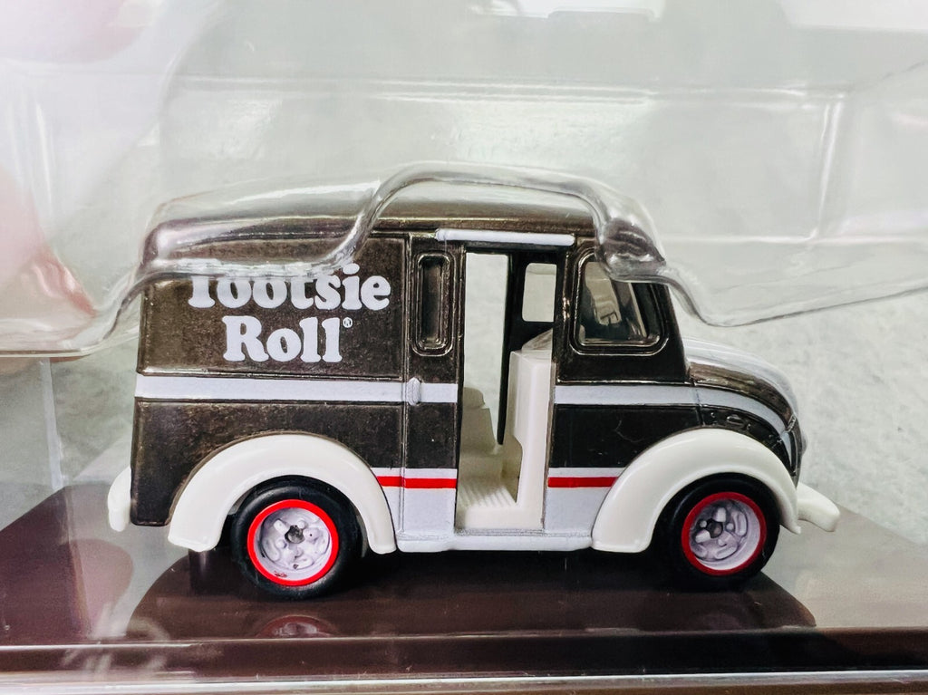 🇺🇸Matchbox Tootsie Roll Divco Milk Truck Mattel Creations Exclusive H31🇺🇸
