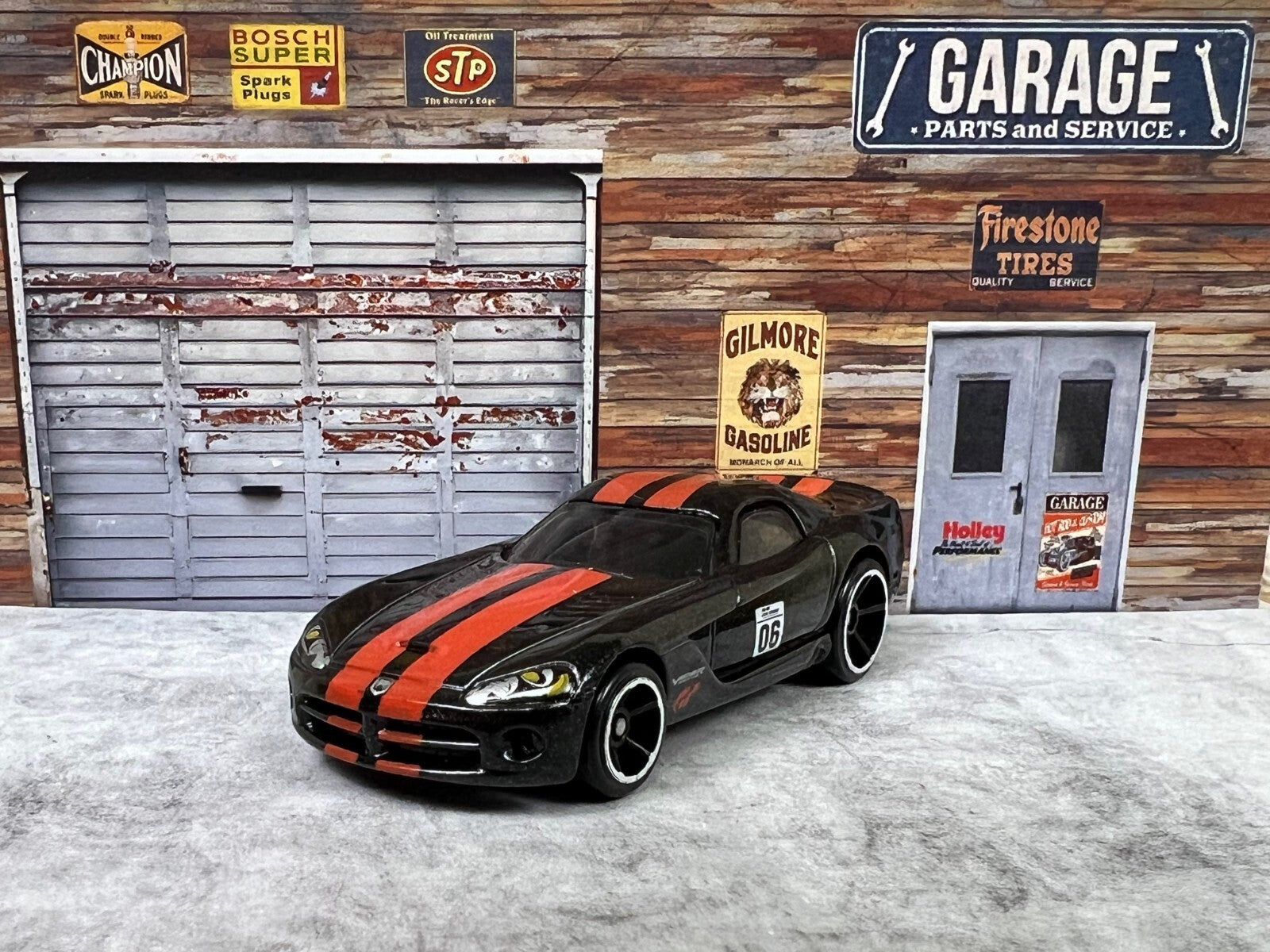 🇺🇸🇺🇸Hot Wheels Gran Turismo  Black And Red '05 DODGE VIPER SRT10 C14🇺🇸🇺🇸