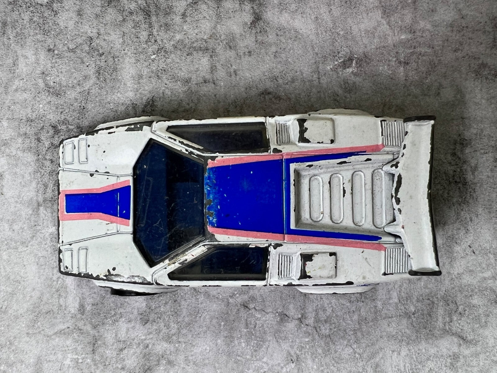 🇮🇹🇮🇹🇮🇹Matchbox 1985 Lamborghini Countach LP 500S Car White C3🇮🇹🇮🇹🇮🇹