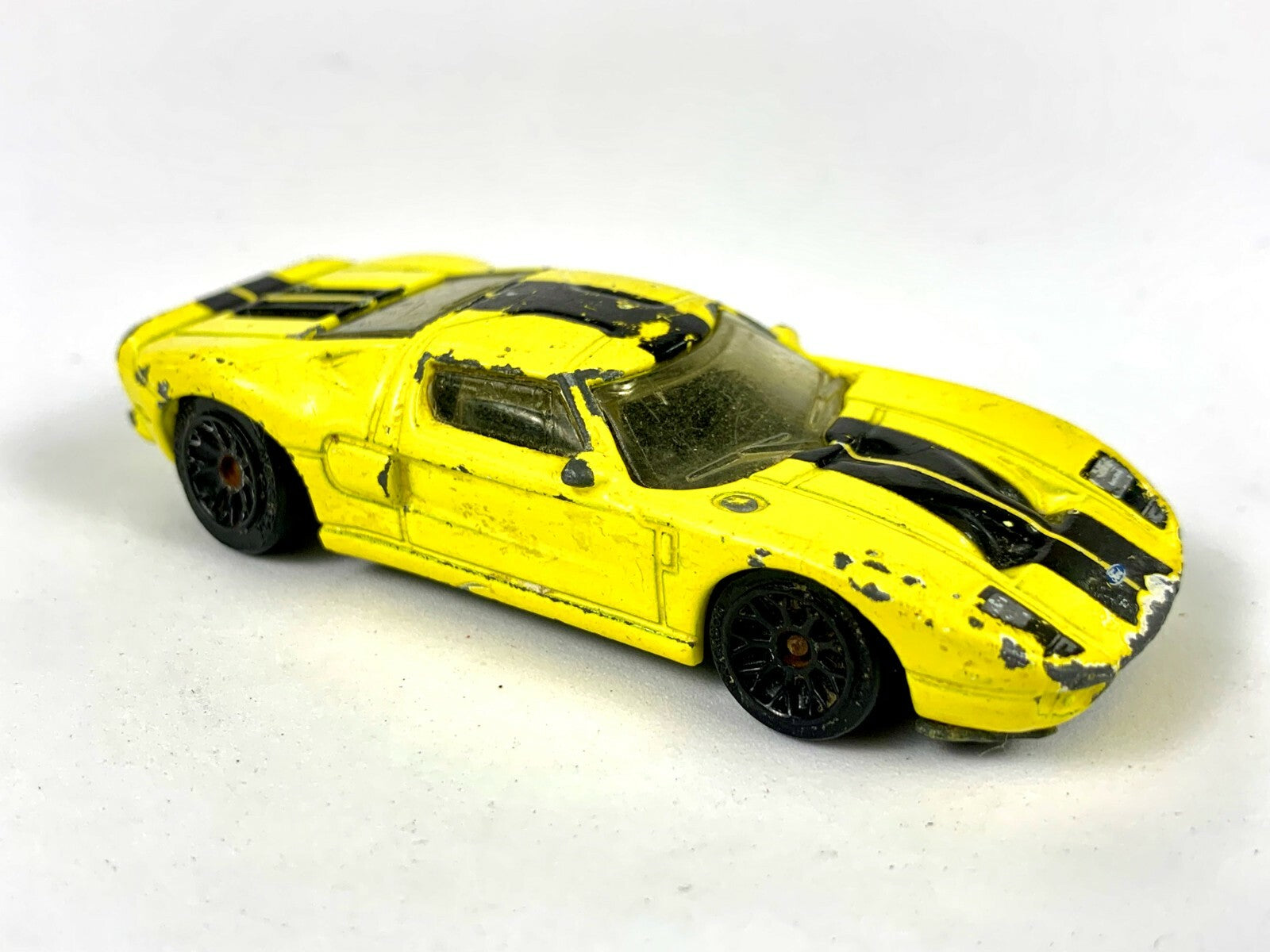 🔥🔥🔥🔥Matchbox 2005 Ford GT Yellow Diecast MB671 2004 1/62 Scale 2004🔥🔥🔥🔥