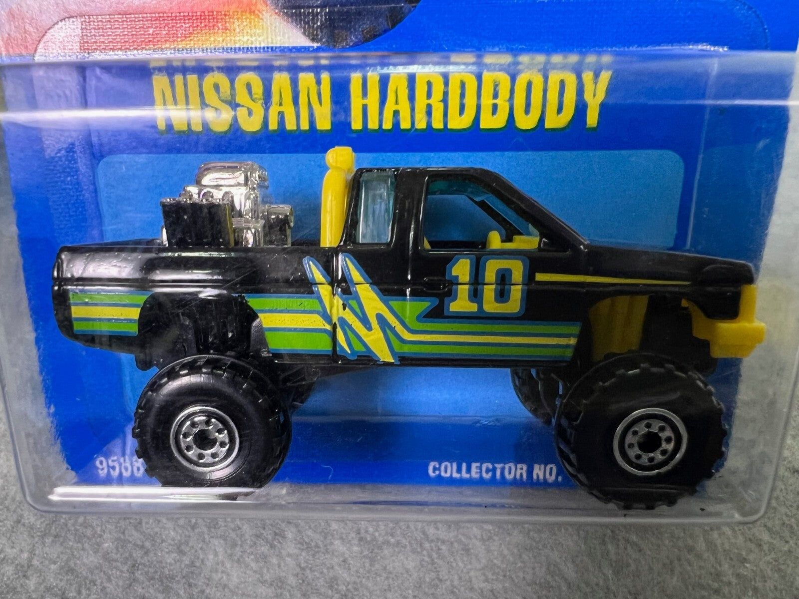 🔥🔥Hotwheels Nissan Hardbody 4x4 Pickup Truck Black BCT Wheel Variation H21🔥🔥