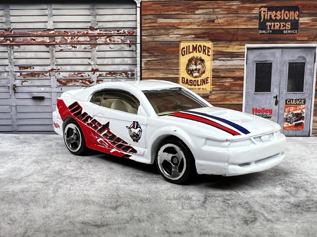 🐎🐎🐎Hotwheels 99 FORD MUSTANG GT Red White & Blue C15🐎🐎🐎