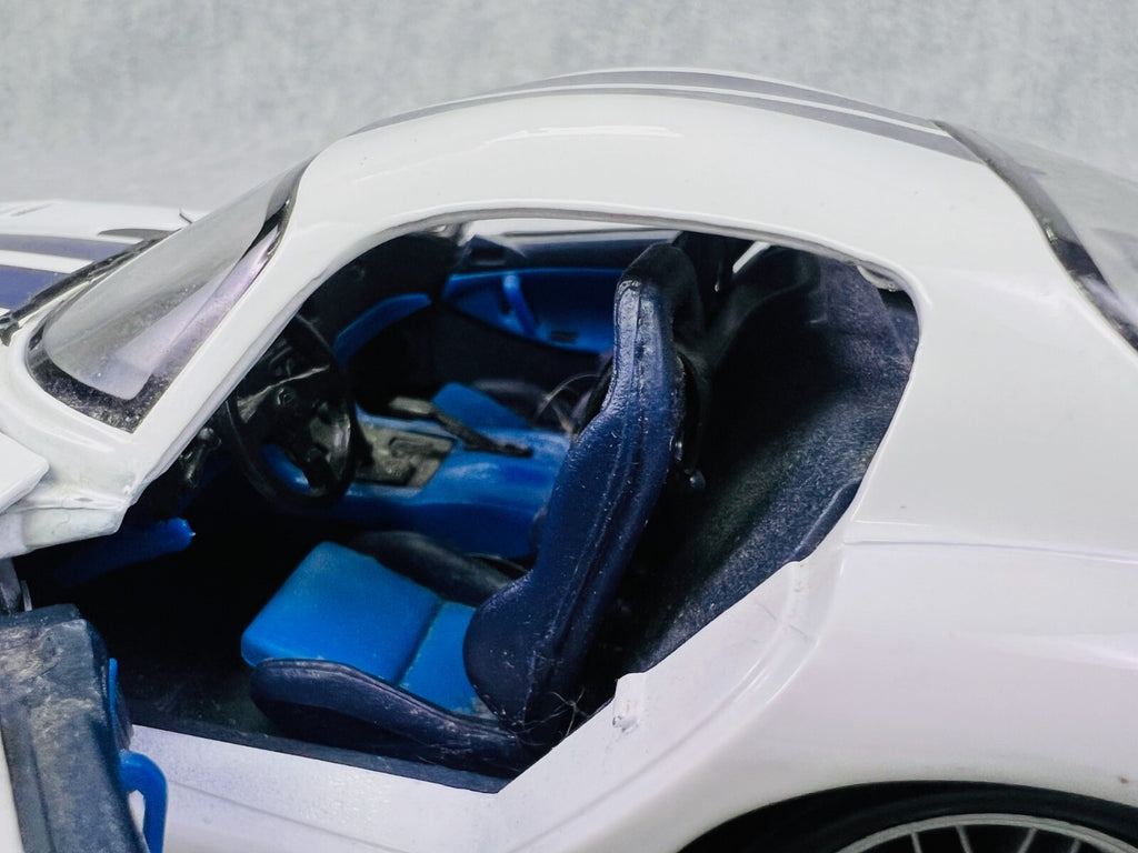 🏁🏁Maisto Dodge Viper GTS-R Special Edition White 1:18🏁🏁