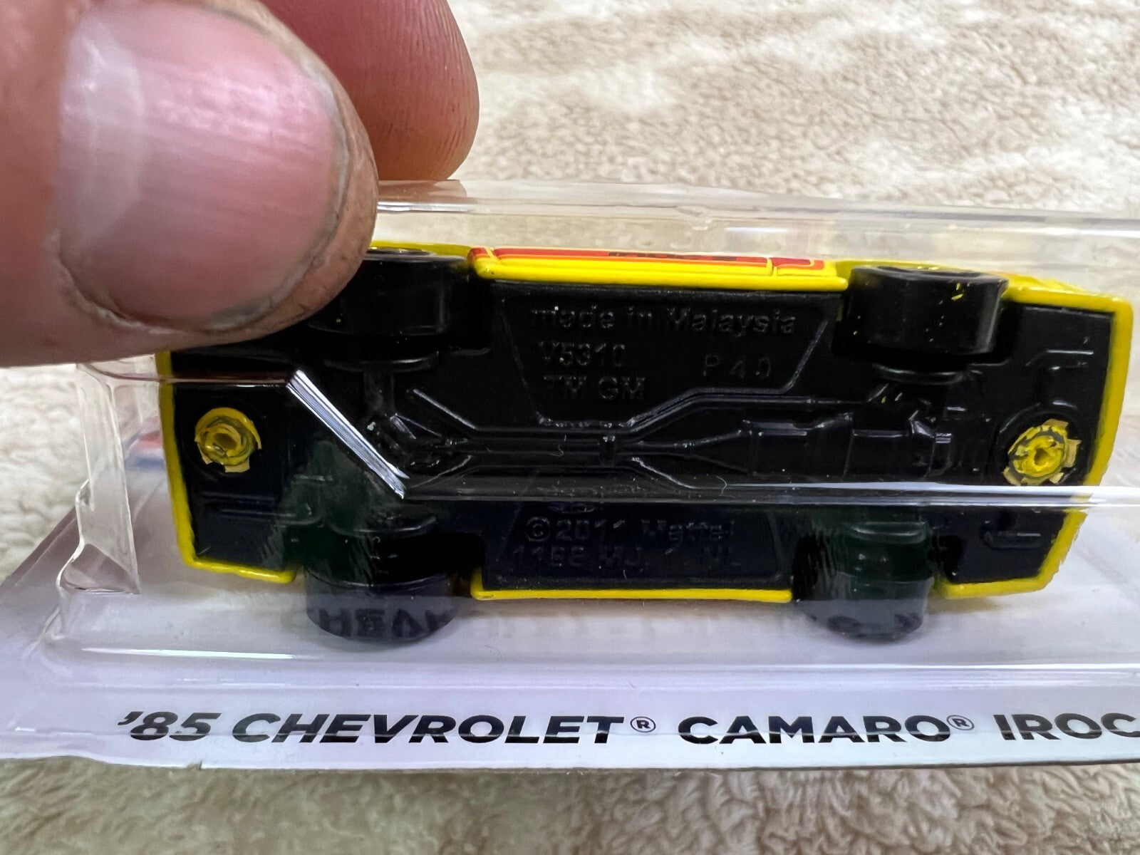 🇺🇸Hot Wheels Flying Customs  Yellow  '85 CHEVROLET CAMARO IROC-Z  HW19🇺🇸