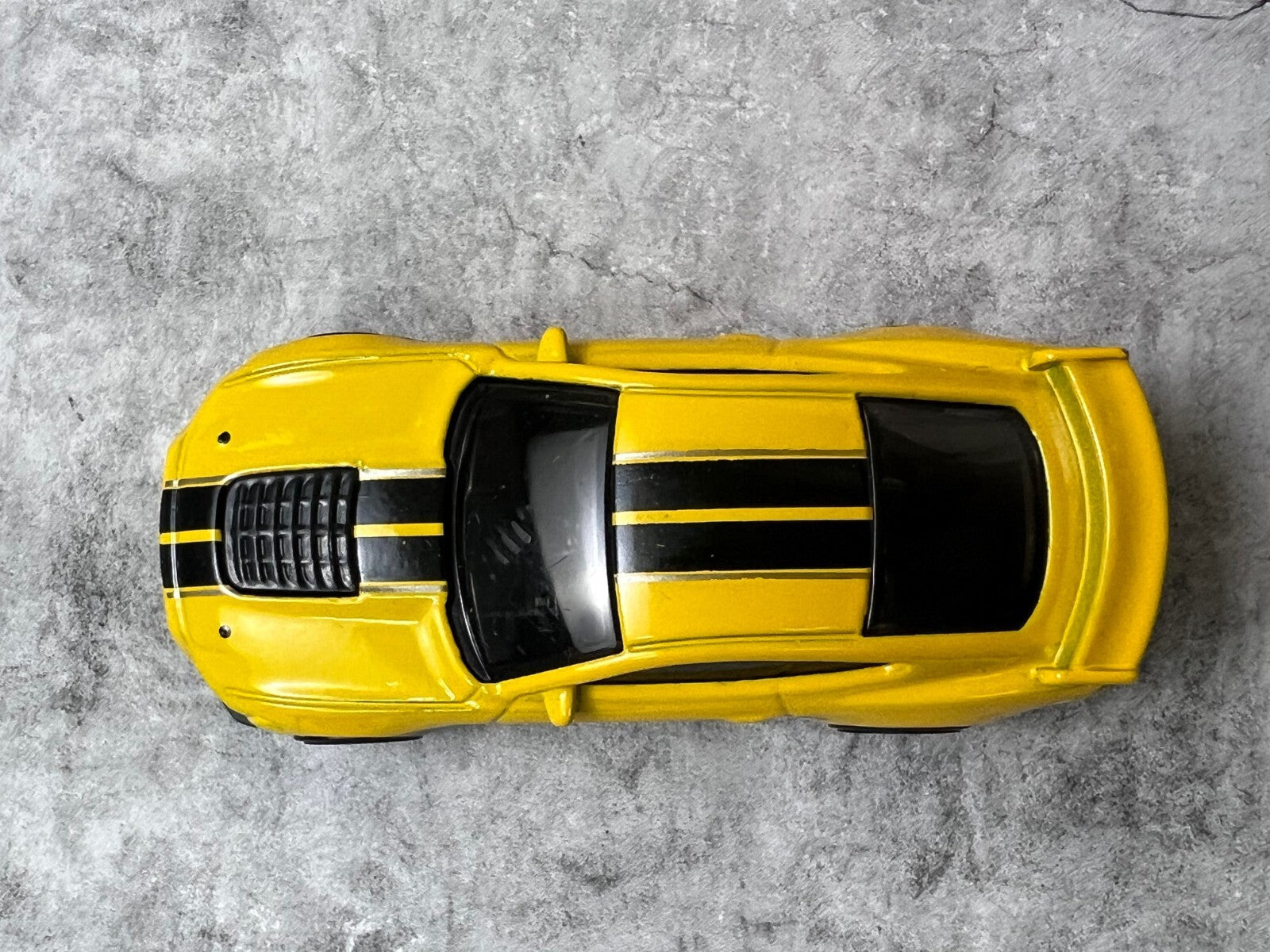 🐎🐎🐎Hot Wheels Torque Yellow Mustang Shelby GT500 C8🐎🐎🐎