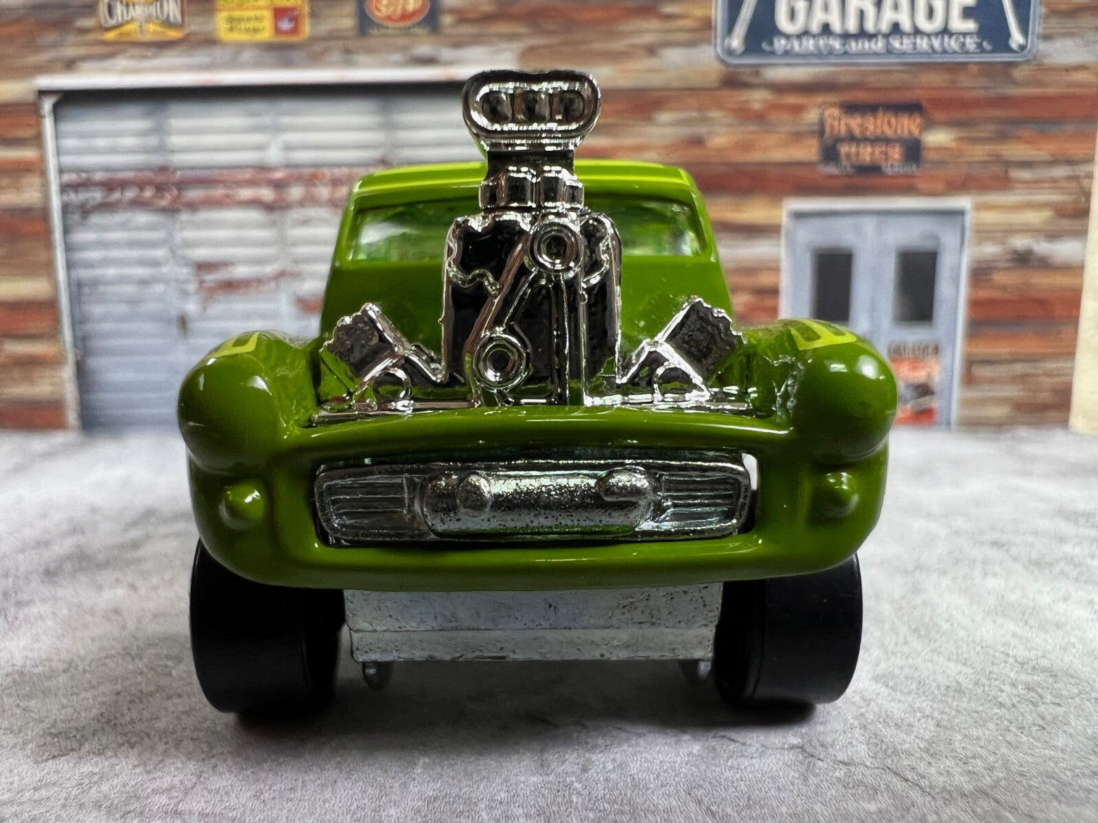 🔥🔥🔥Hot Wheels The Hot One MG Rover CHASE Green🔥🔥🔥