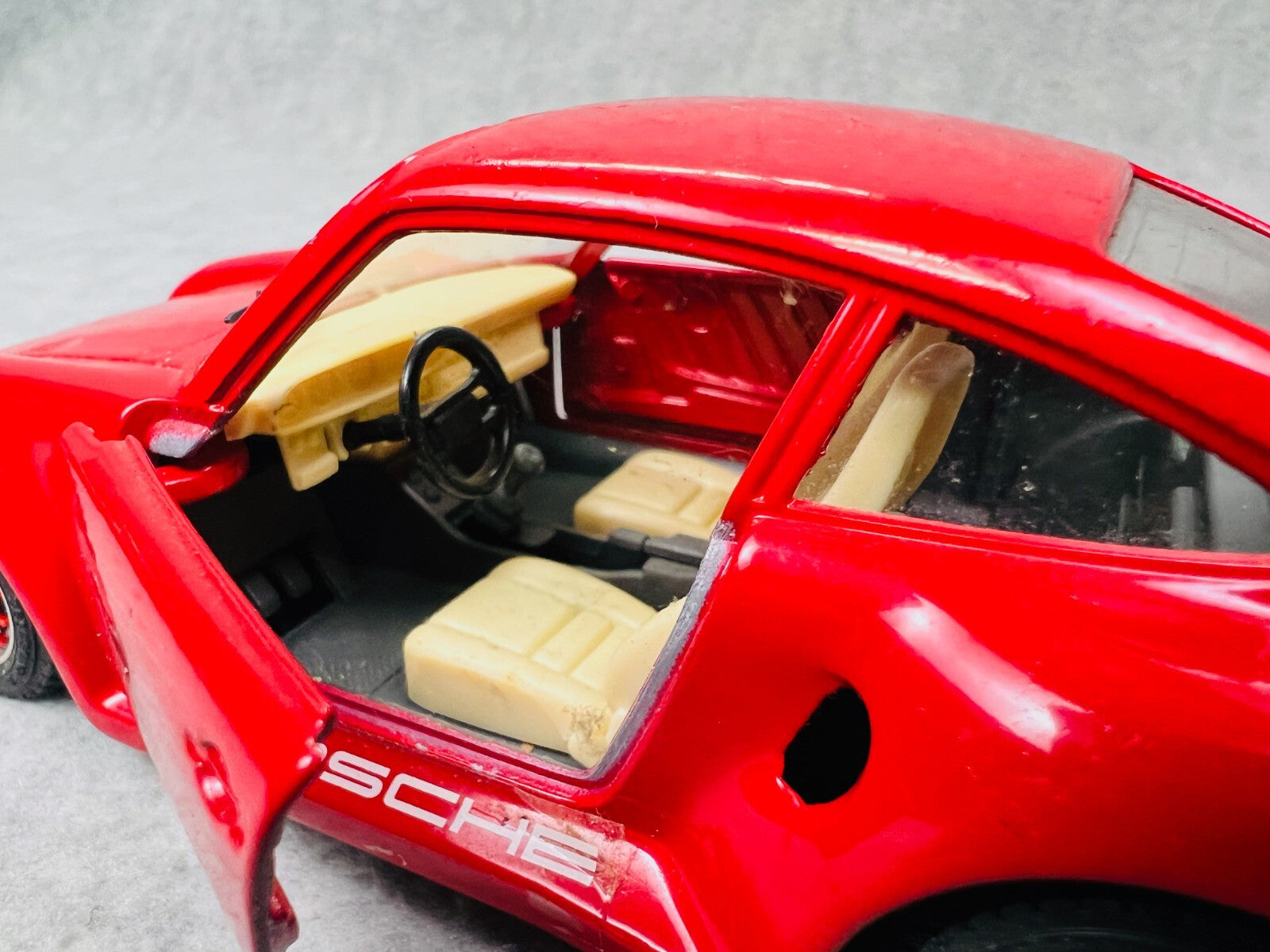 🇩🇪🇩🇪🇩🇪Bburago Porsche 959 Red 1:24 Scale Die Cast No Box🇩🇪🇩🇪🇩🇪