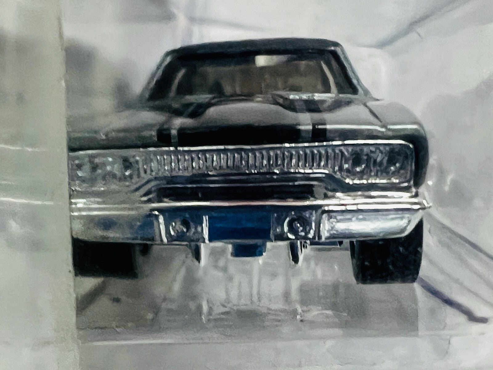 🔥🔥🔥Hot Wheels Motor City Classics ‘70 Plymouth Road Runner H33🔥🔥🔥