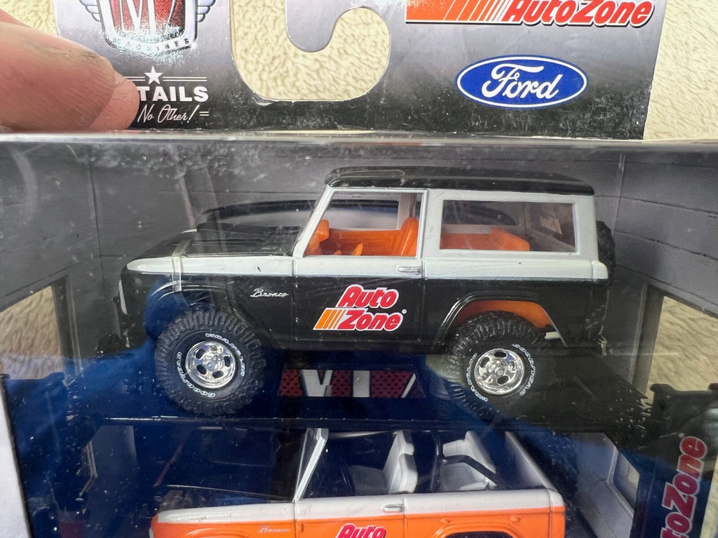 🔥🔥🔥1966 Ford Bronco No Top/Hard Top Auto Lift  M2 Machines HW15🔥🔥🔥