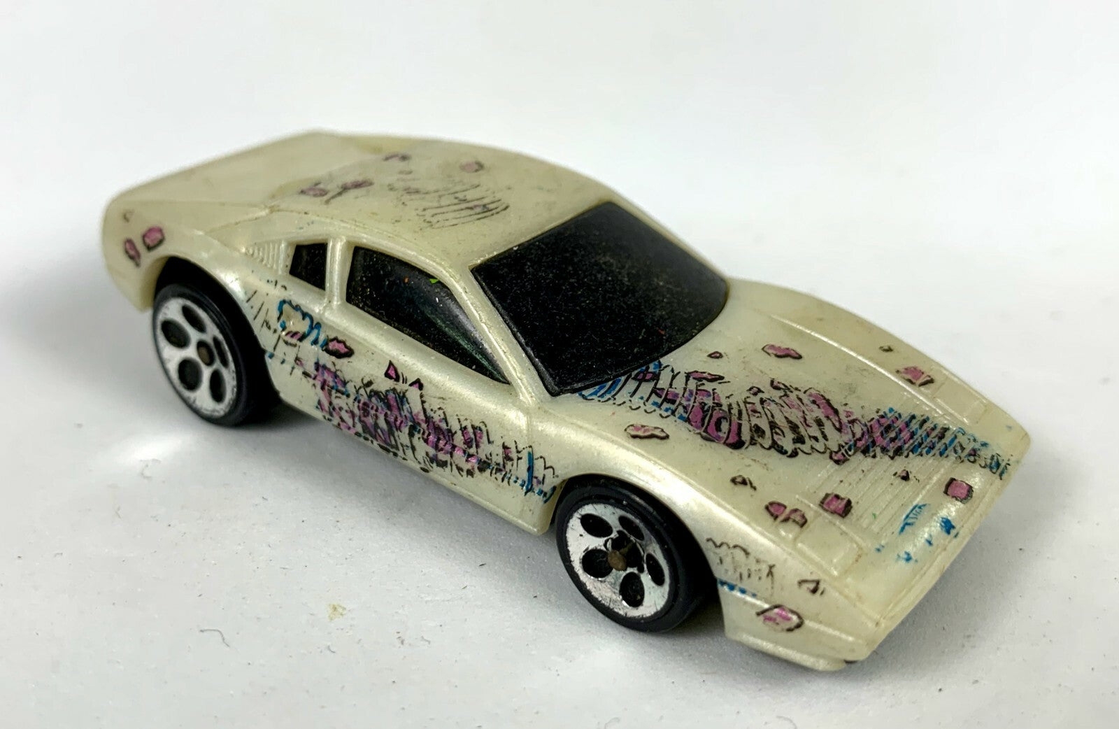  🔥🔥🔥🔥Hot Wheels Quicksilver Series White Ferrari 308 LOOSE PRE-OWNED🔥🔥🔥🔥