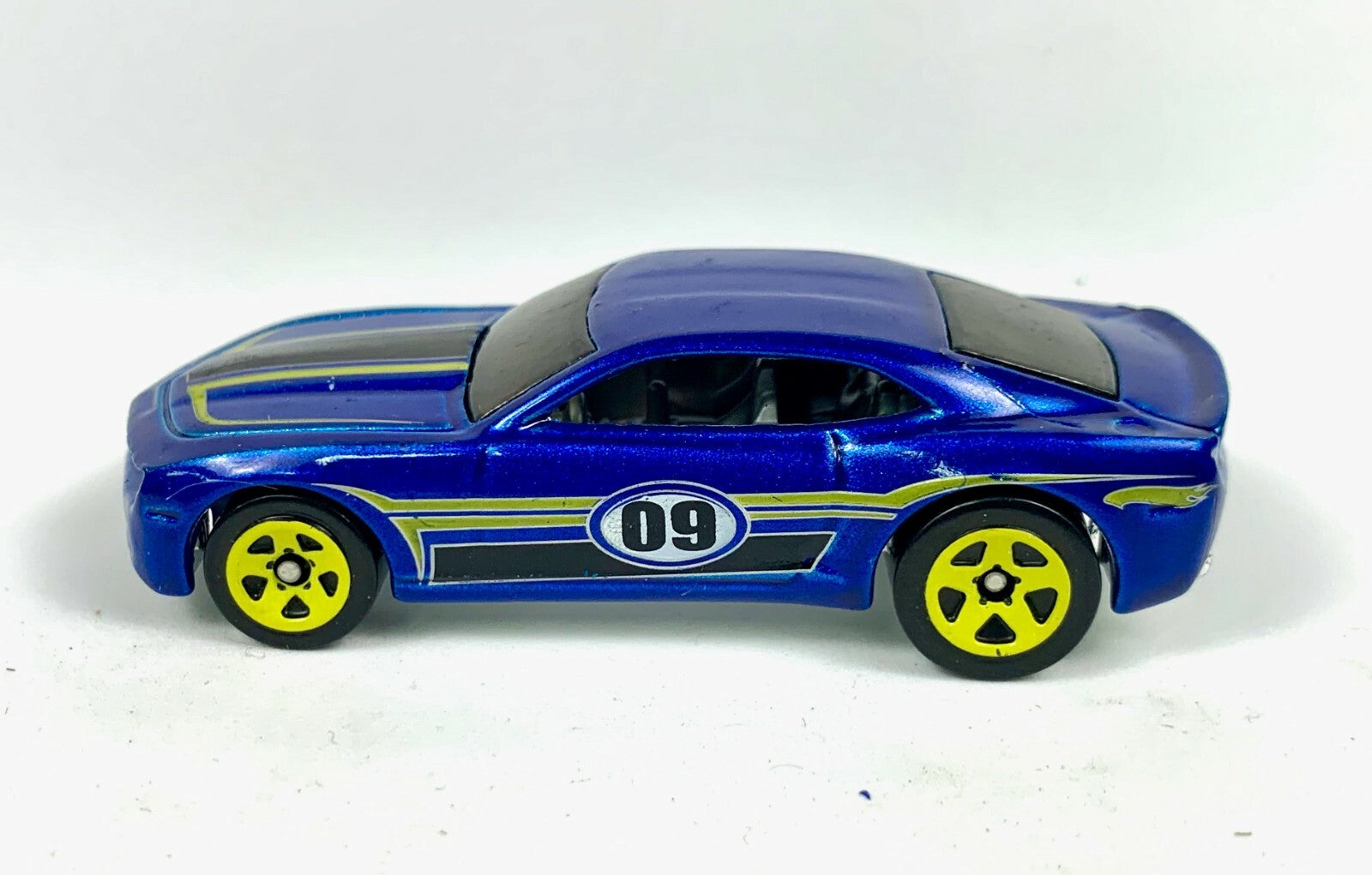 Hot Wheels 2009 Mystery Cars Chevy Camaro #9 Concept Limited Edition 1/64 Scale