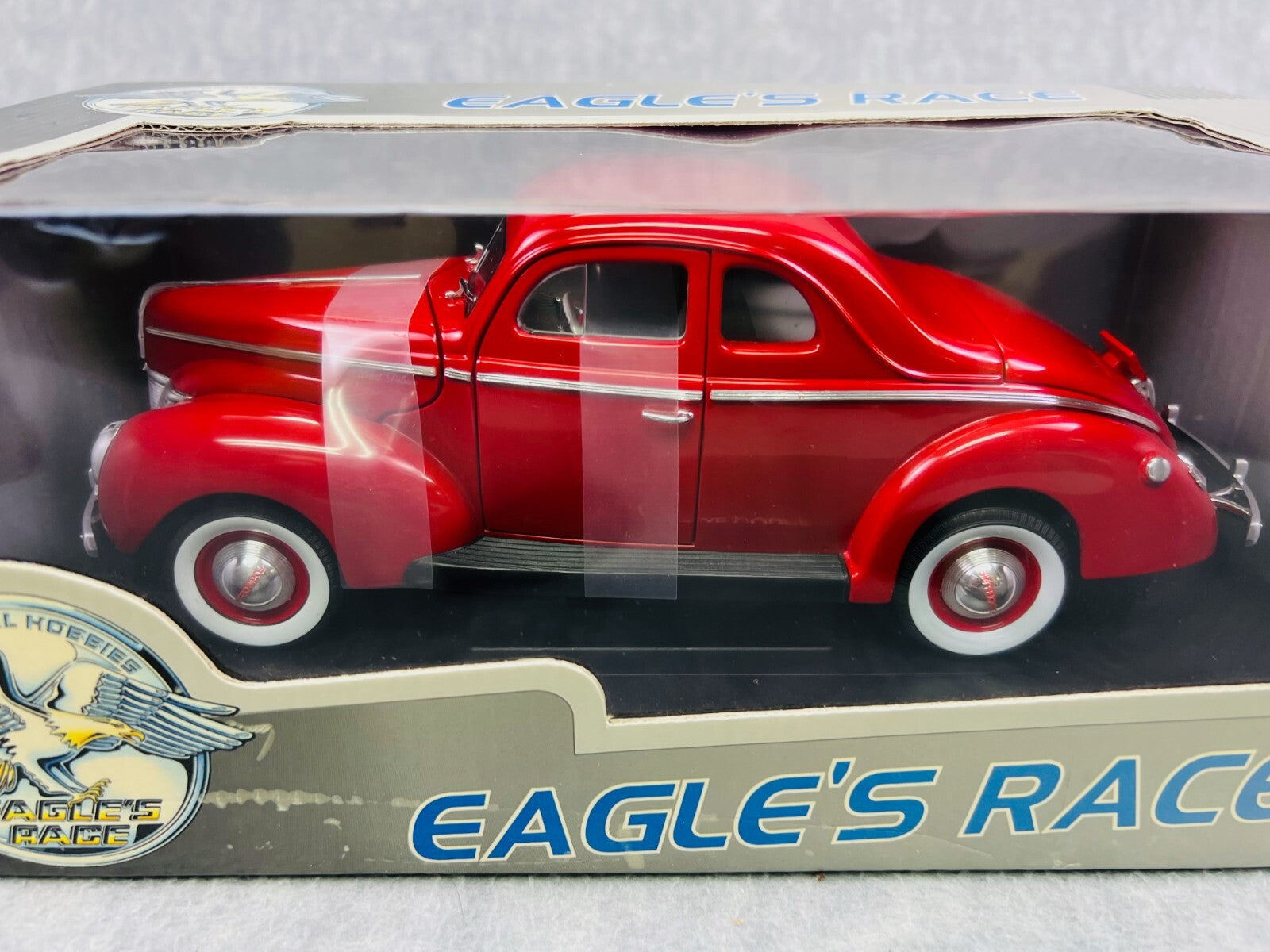 🇺🇸🇺🇸Eagles Race 1940 Ford Deluxe Coupe Red 1/18 Scale🇺🇸🇺🇸