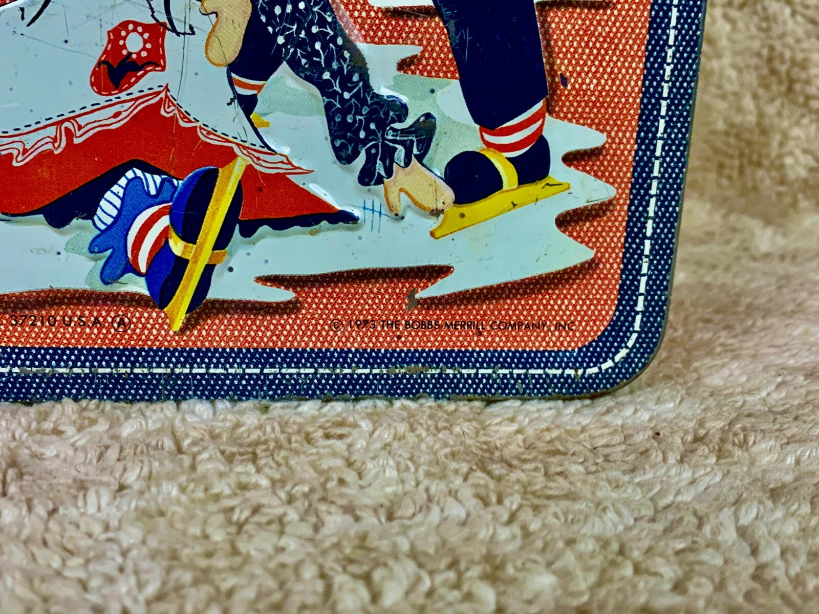******Rare Vintage Aladdin Raggedy Ann and Andy Metal Lunchbox  Rare 1973 ******