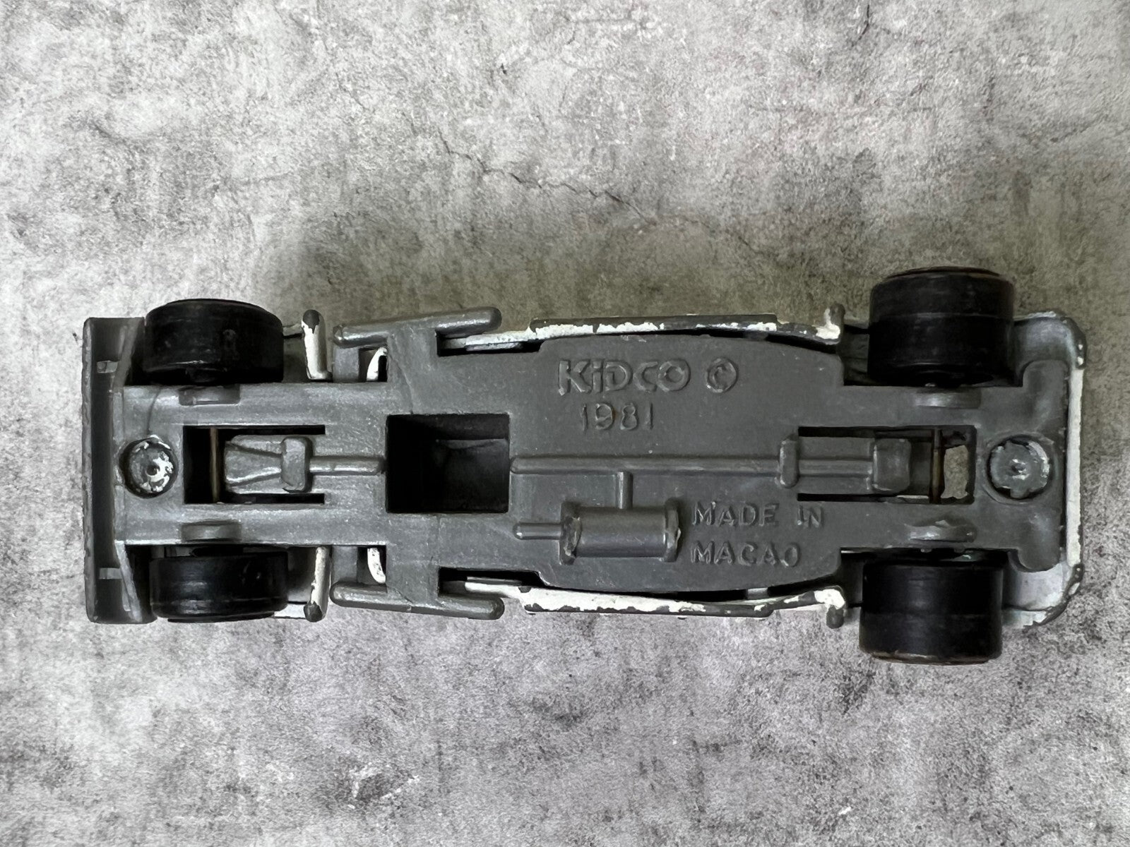 🔥🔥🔥VINTAGE 1981 Kidco  Semi Truck Wrecker Made in Macao C3🔥🔥🔥