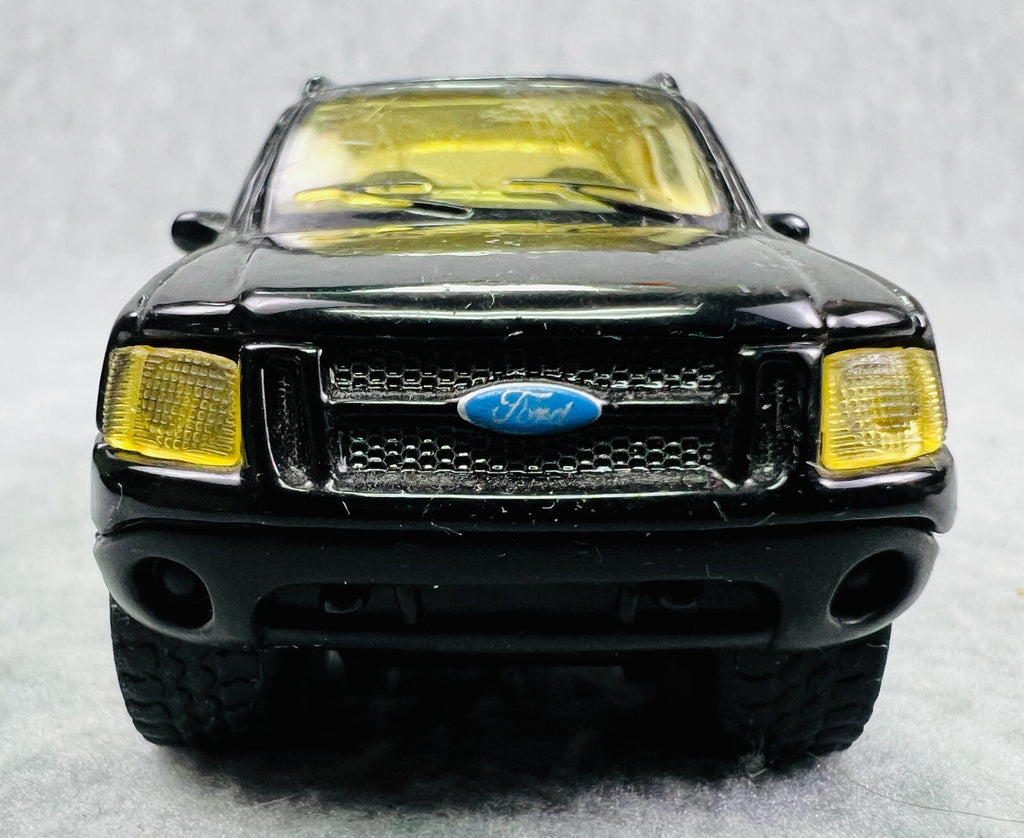 🇺🇸Maisto Ford Explorer Sport Trac Pickup Black Die Cast 1/47 Scale🇺🇸