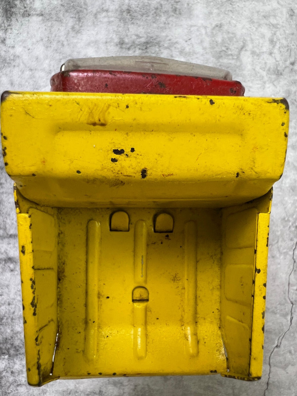 🔥🔥🔥Vintage Buddy L Small Yellow  Red Dump Truck Hong Kong C2🔥🔥🔥